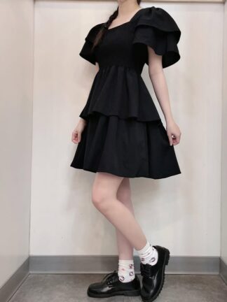 荷葉澎袖抓皺洋裝