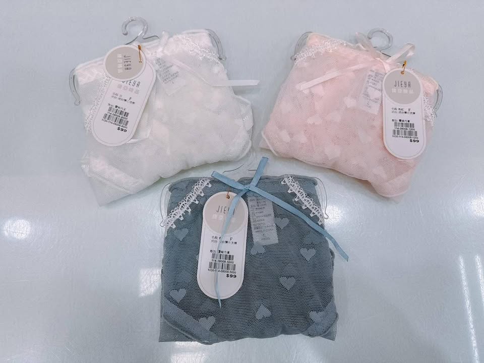 輕透愛心網紗 ♡ - Image 4