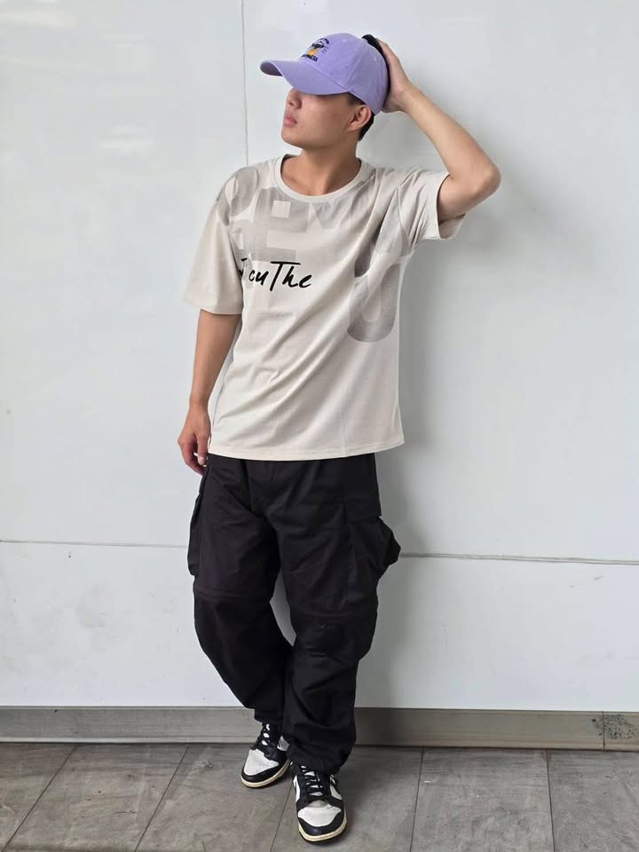 幾何字母圓領 T - Image 2