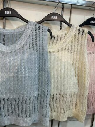 輕透感鏤空針織上衣