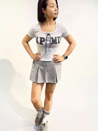 方領卯釘綁帶上衣