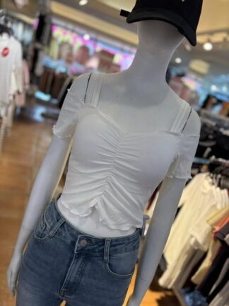 甜心抓皺一字領短版上衣