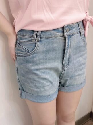 顯瘦淺藍牛仔反摺短褲