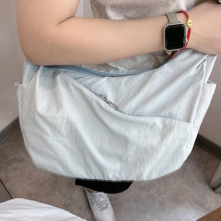 馬卡龍微皺感大容量半月胸包:圖片 12