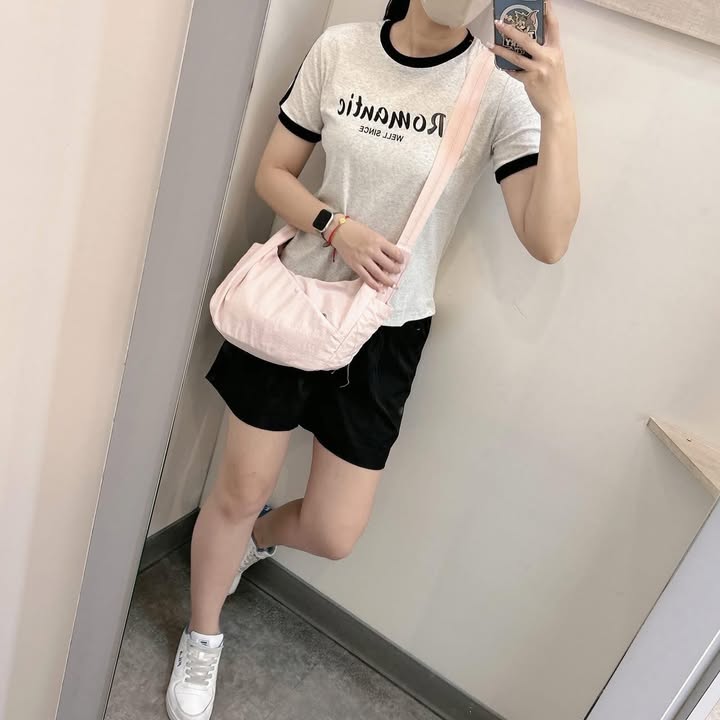 馬卡龍微皺感大容量半月胸包:圖片 3