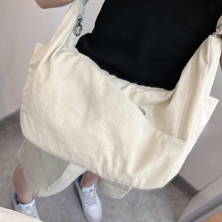 馬卡龍微皺感大容量半月胸包:圖片 6