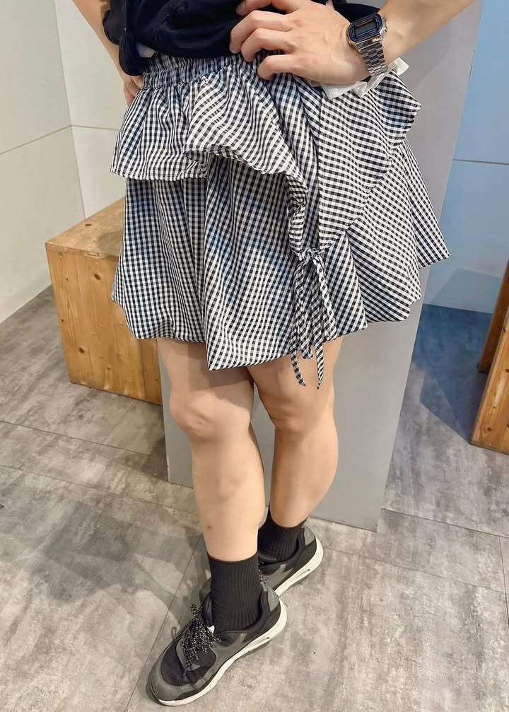 雲朵下擺黑白格短裙:圖片 4