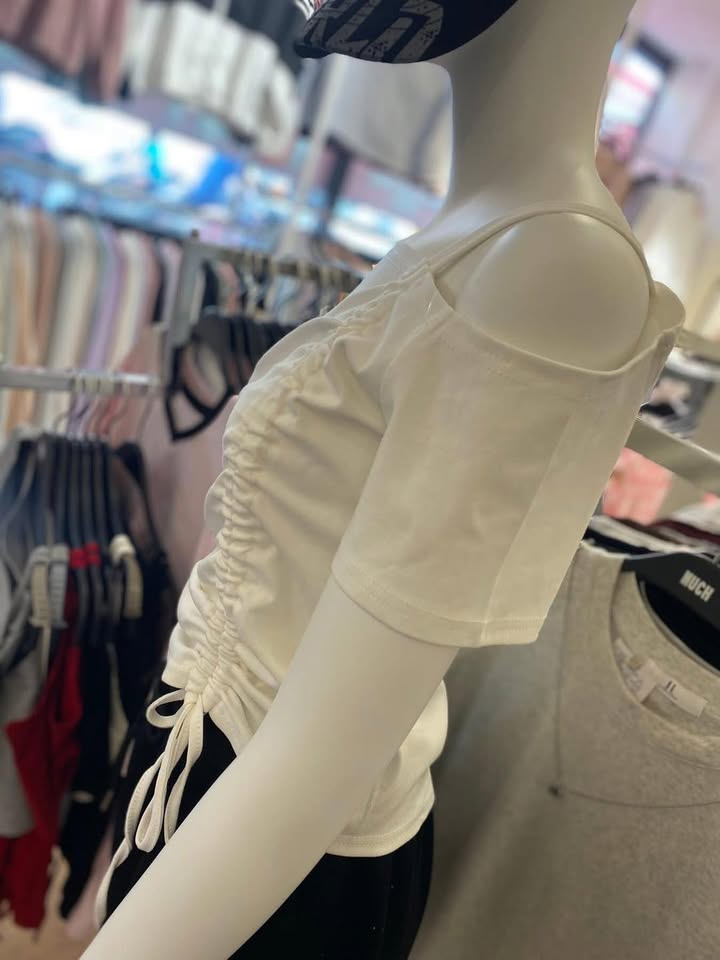 女神感不對稱斜肩上衣:圖片 12