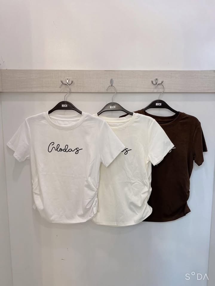 側抓皺刺繡短袖上衣 - Image 9