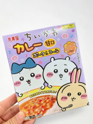 日本 丸美屋|Chiikawa 吉伊卡哇 甘口豬肉玉米咖哩(145g)附閃亮貼紙